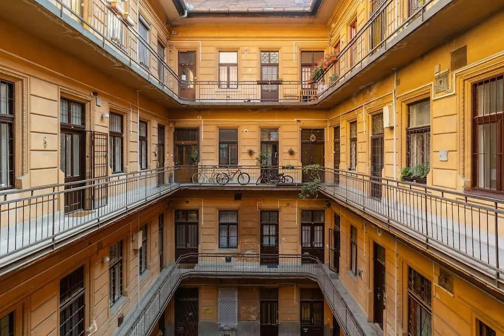 Lovely Flat In The Heart Of Budapest