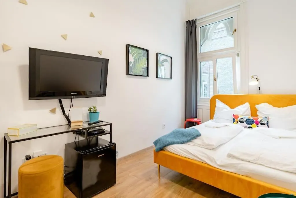 Lovely Flat In The Heart Of Budapest 0*,